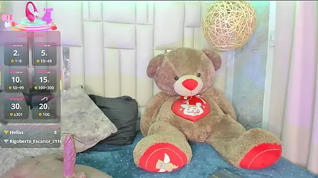 Snapshot of NikkyyRed chatting on September 23, 5:38 am NikkyyRed online show from September 23, 5:38 am