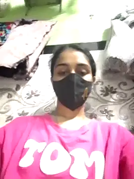 Zoya G online show from October 11, 1:14 pm