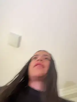 JuanitaMore01 online show from March 5, 11:00 pm