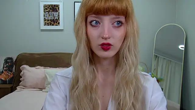 MistyMarlo online show from April 16, 6:25 am