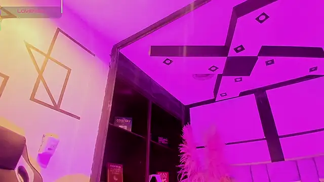 MacarenaRosse online show from January 17, 9:33 pm