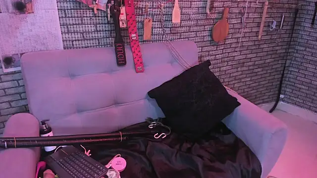 ariel bdsm online show from March 22, 8:20 am