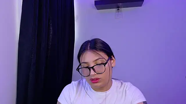 Linda andrew online show from April 15, 4:51 pm