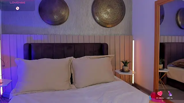 NaishaFord 1 online show from November 21, 5:09 am