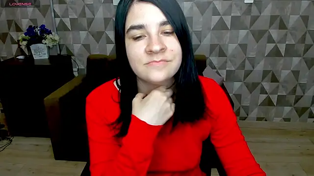 SilviaRosse online show from May 4, 11:25 am