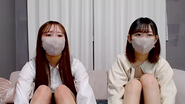  YUI CHAN  online show from November 22, 11:24 am