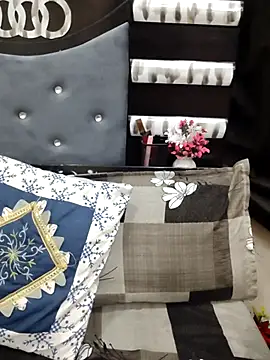 Suhana Darling online show from March 5, 7:53 pm