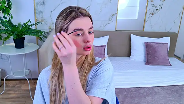 SweetyLicky online show from February 20, 4:08 pm