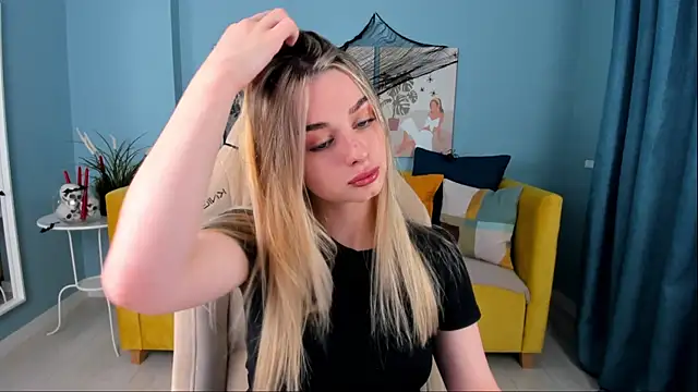 SweetyLicky online show from October 26, 4:13 pm