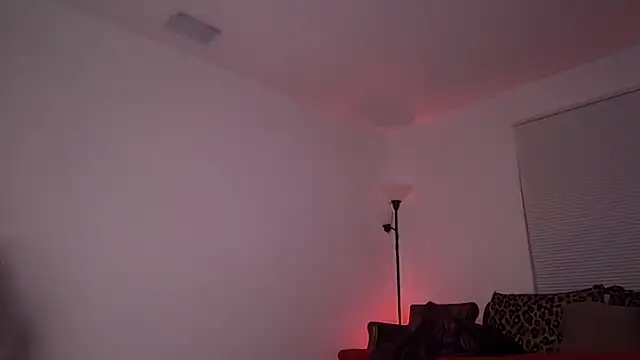 miasecretx online show from December 14, 9:04 am