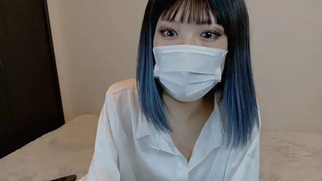 sarina at online show from March 4, 4:30 am