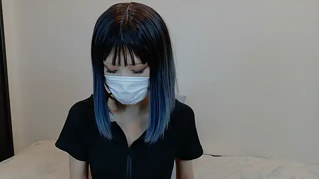 sarina at online show from October 31, 4:25 am