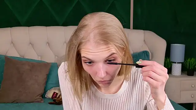 4example Chloe online show from March 11, 8:22 pm