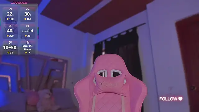 lunaarose online show from November 8, 5:29 pm