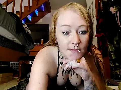 Snapshot of Lilith_LeStrange666 chatting on September 12, 5:20 pm Lilith LeStrange666 online show from September 12, 5:20 pm