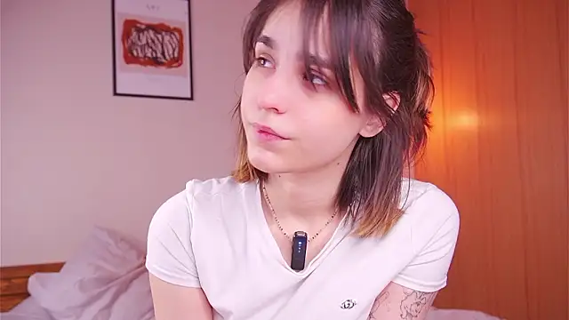 Asecondsoul online show from February 1, 5:39 am