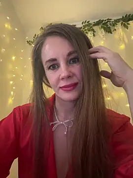 LucieMack online show from March 6, 6:58 pm