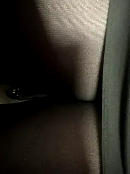 HiddenHoneyLDN online show from January 8, 10:19 am