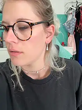 TheRealJessyLey online show from June 11, 1:19 pm