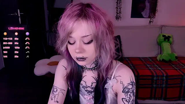 Lollyshy online show from November 15, 10:38 am