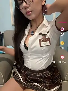 jiajia L online show from May 21, 12:14 pm