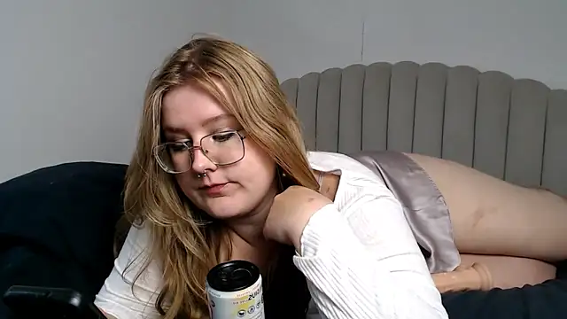 AgnesRoseCams online show from October 7, 9:14 am