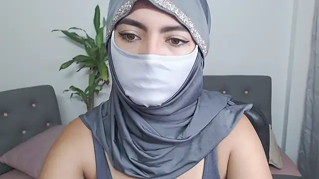 jade nassar online show from November 13, 12:26 pm