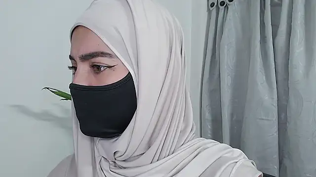 jade nassar online show from February 3, 1:27 am