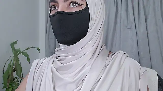 jade nassar online show from April 1, 1:41 pm