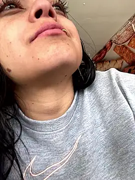 Emily Rivers  online show from January 16, 1:29 pm