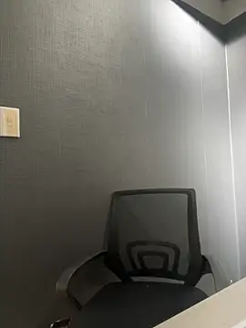 Emily Rivers  online show from November 5, 1:27 pm