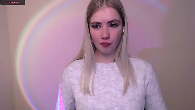 Snapshot of AliceHotty_ chatting on October 20, 11:35 am AliceHotty online show from October 20, 11:35 am