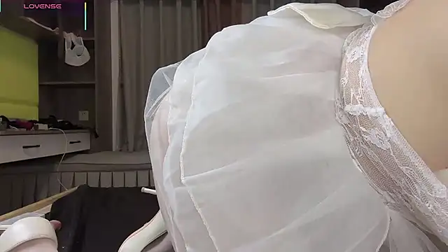 Yaya--728 online show from December 1, 2:53 pm