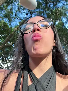 lissafeniix  online show from December 21, 9:41 pm