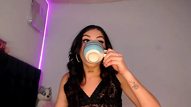 Megan Gil  online show from February 27, 10:53 pm