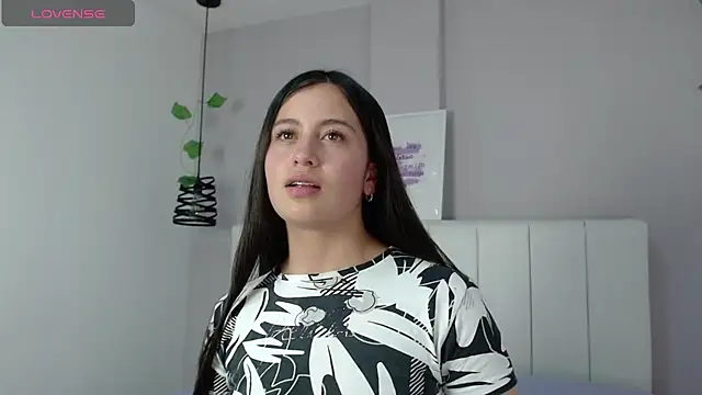 Zaaida  online show from February 27, 8:08 pm