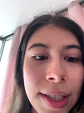 Snapshot of Caitlin_Cat chatting on September 21, 1:43 pm Caitlin Cat online show from September 21, 1:43 pm