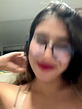 Snapshot of Caitlin_Cat chatting on October 7, 4:06 am Caitlin Cat online show from October 7, 4:06 am