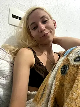 Bruna551 online show from November 20, 3:51 am