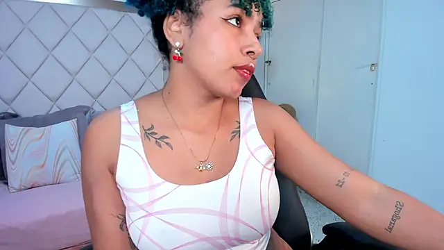 momo ayasse online show from November 28, 10:57 pm