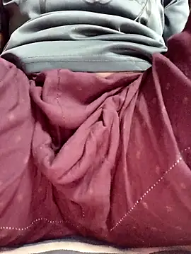 Taitanic143 online show from April 28, 6:45 pm