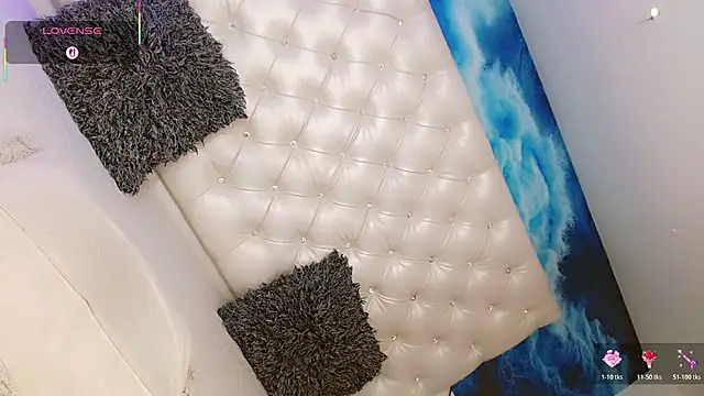 Milla Star  online show from April 19, 12:05 pm