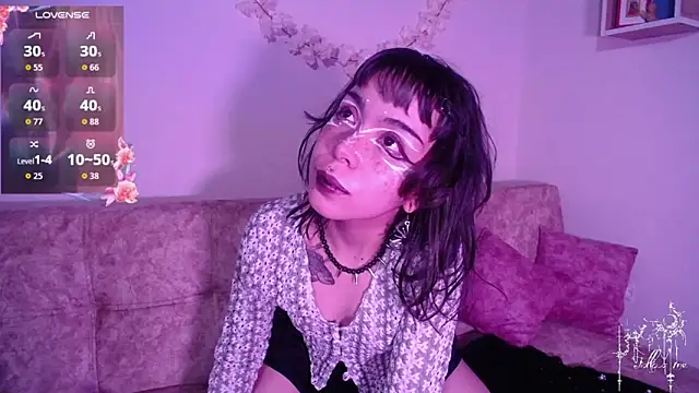 dark  nymph online show from November 26, 6:53 pm