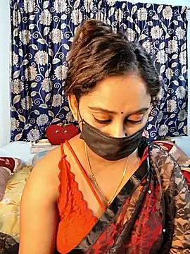 Snapshot of Cute-lusi chatting on October 13, 8:55 pm Cute-lusi online show from October 13, 8:55 pm