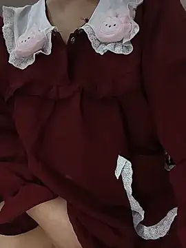 Emi Fujin online show from November 30, 3:27 pm