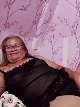 vickyhot1966 online show from April 11, 2:32 pm