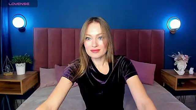 EvelynPoole online show from November 21, 1:40 am