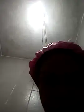 Suelen013 online show from January 16, 7:10 pm