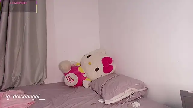 dulceangel   online show from September 22, 3:05 am