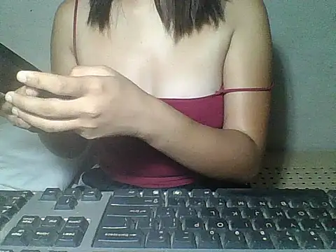 Skinny PinayGirljust18 online show from April 16, 8:08 pm
